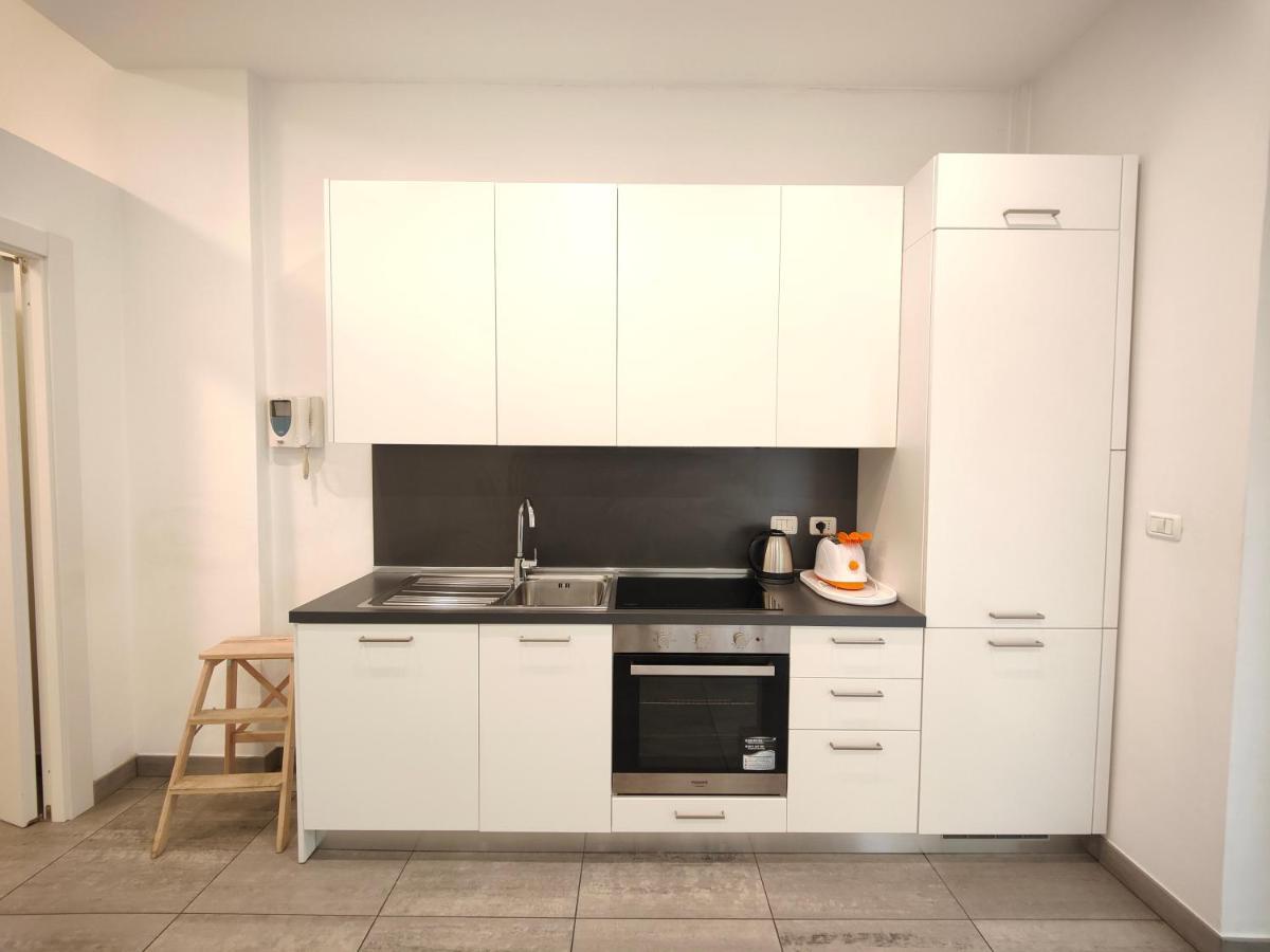 Hostdomus - Terry Suite Turin Exterior foto