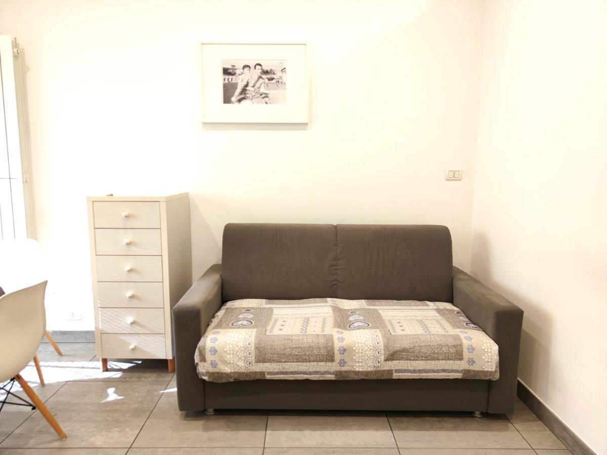Hostdomus - Terry Suite Turin Exterior foto