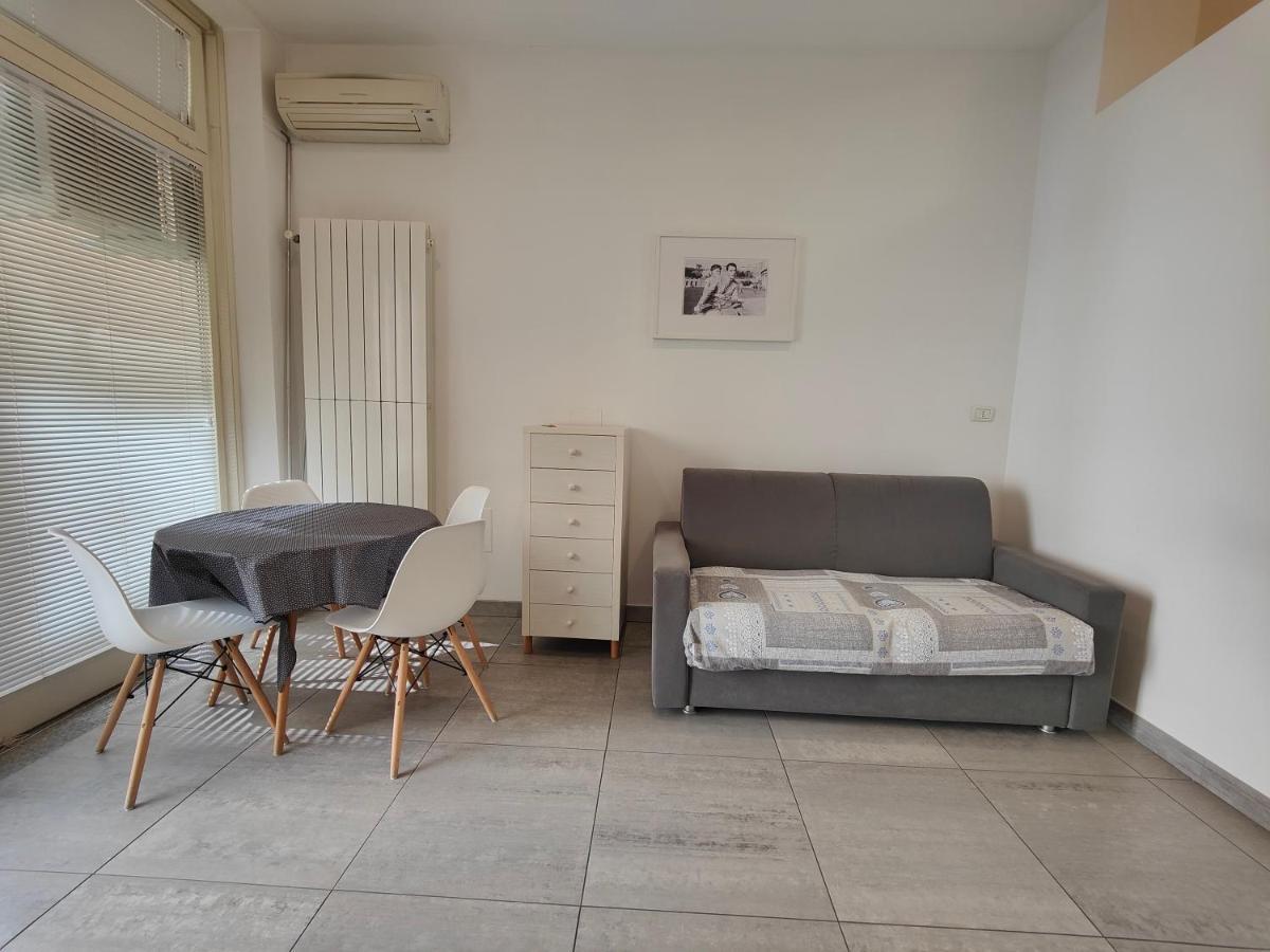 Hostdomus - Terry Suite Turin Exterior foto